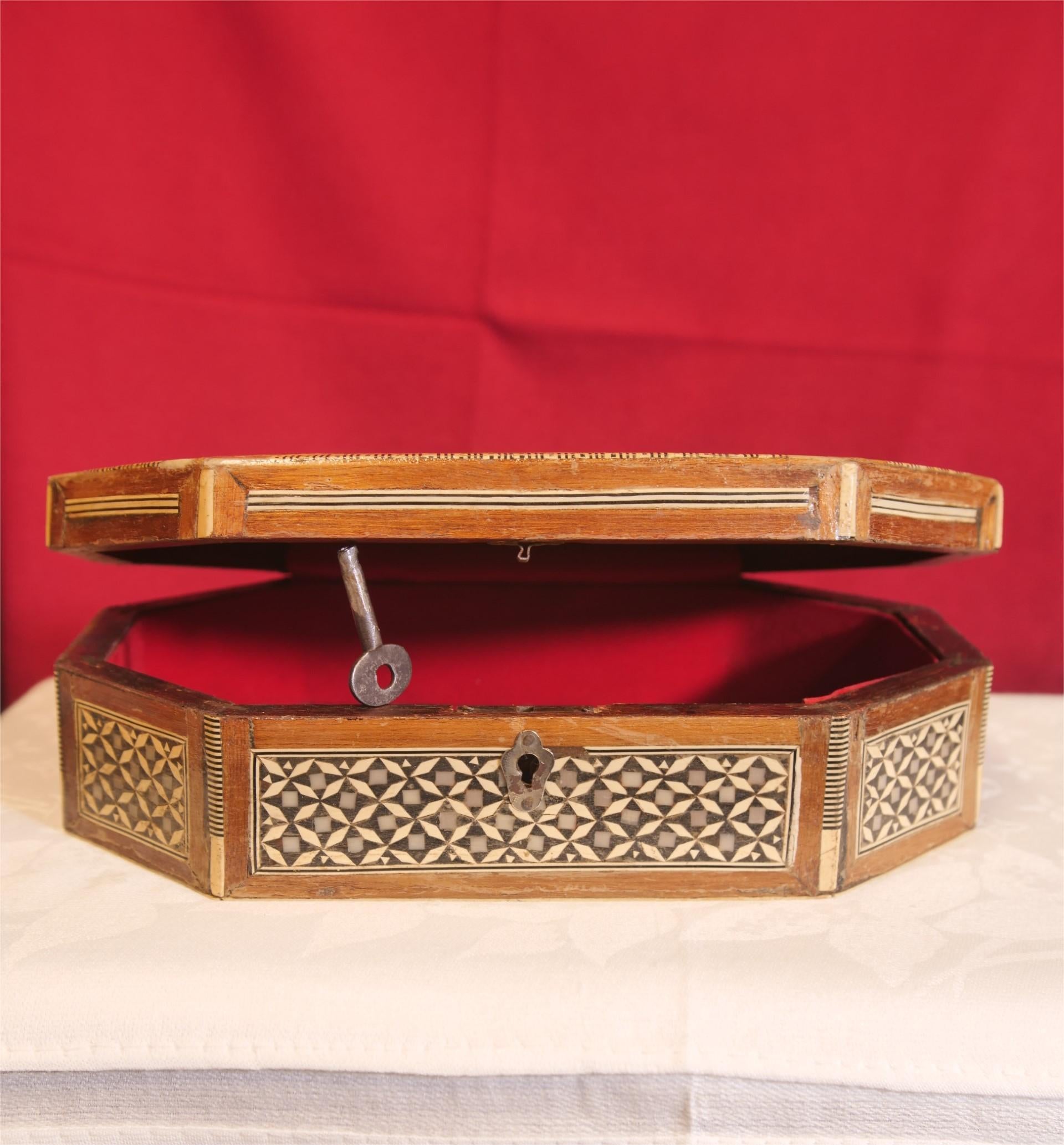 Jewelry Box – Unique Engraved Designs