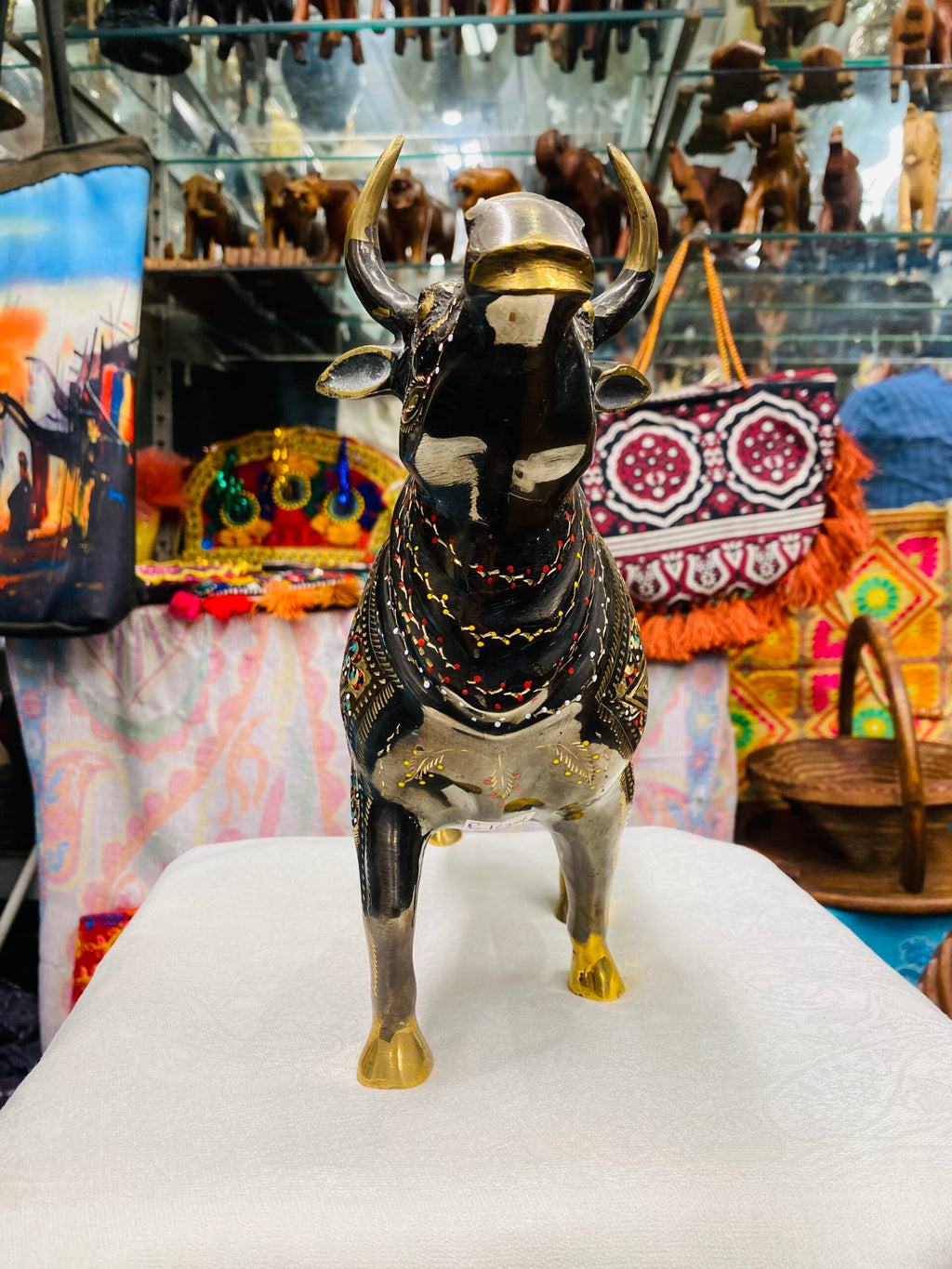 Brass Bull – Classic Figurine