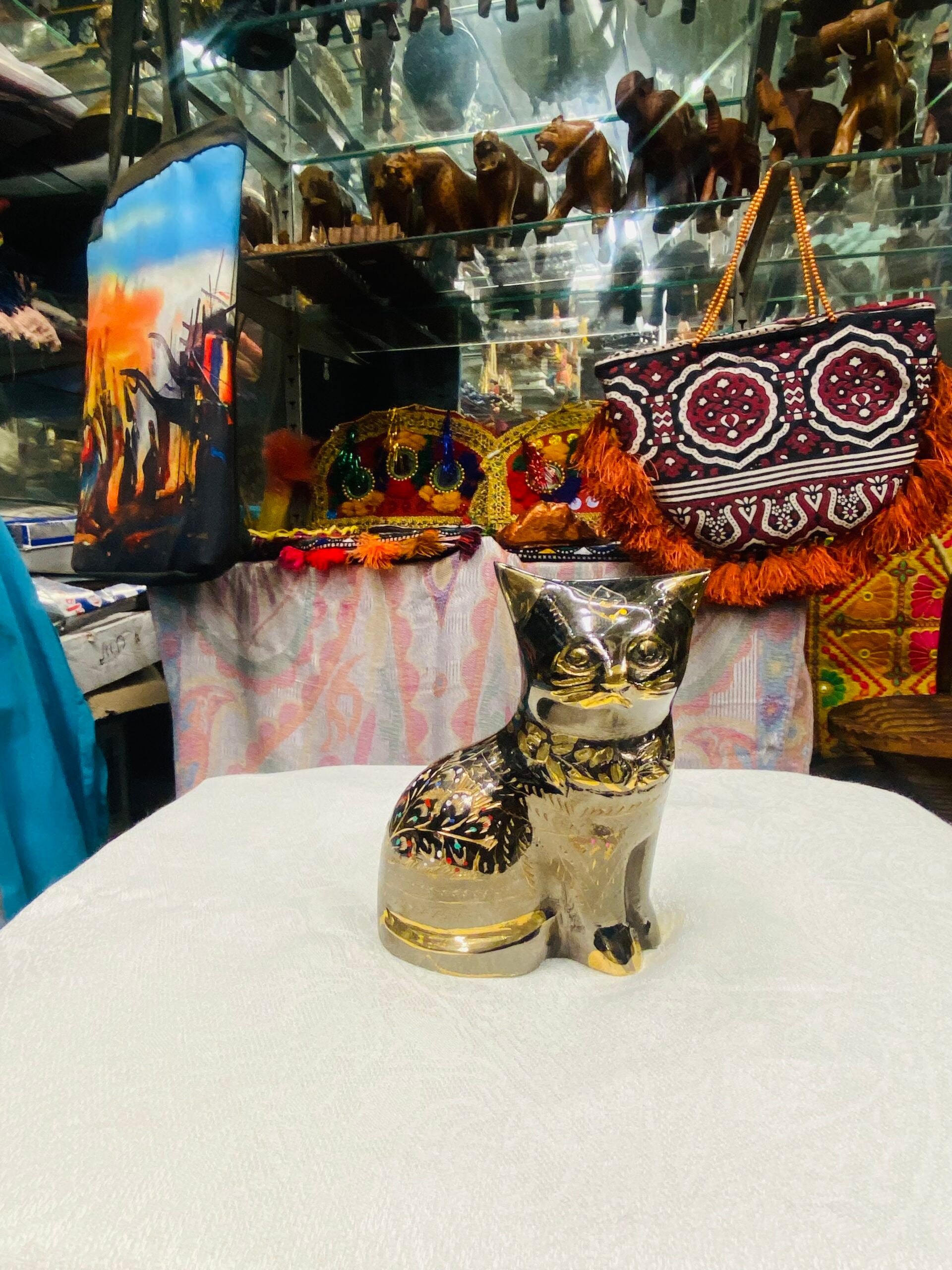 Brass Cat – Artistic Figurine