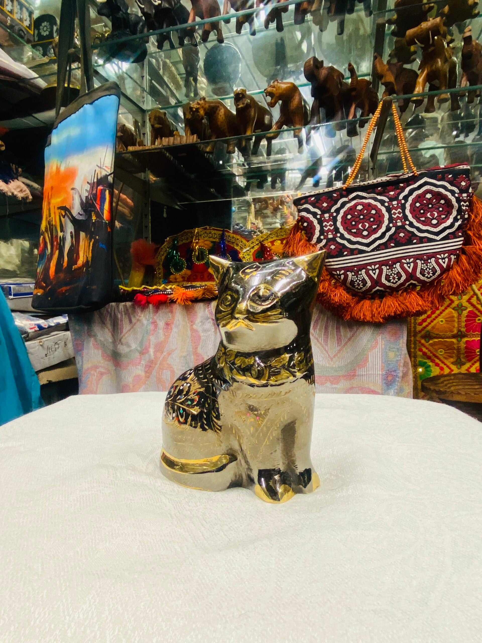 Brass Cat – Artistic Figurine