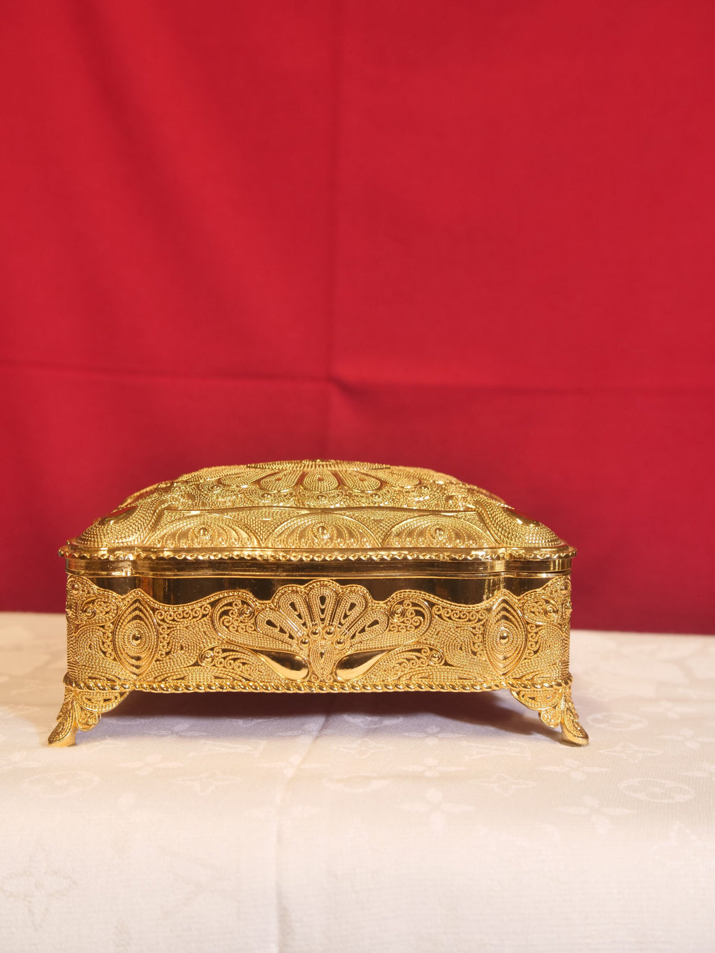Jewelry box - Gold plated