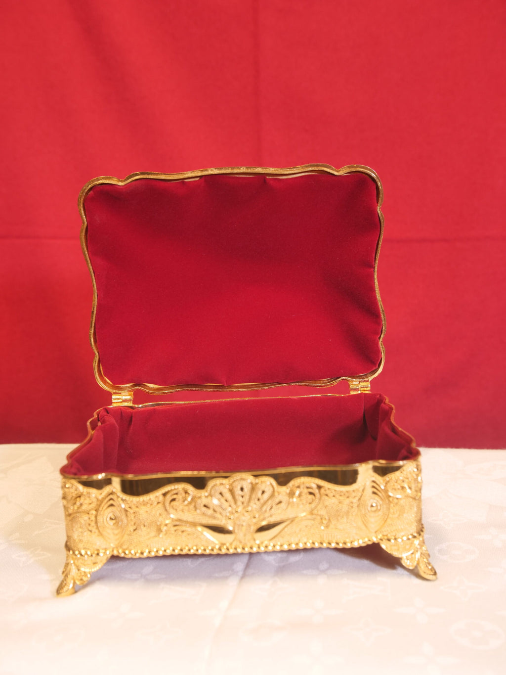 Jewelry box - Gold plated