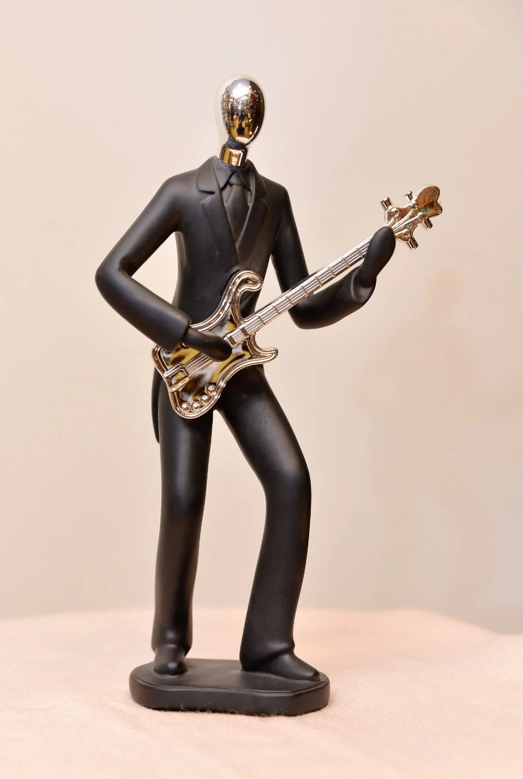 Pair of Musicians – Ceramic Figurines (Vocalist, Saxophonist & Guitarist)