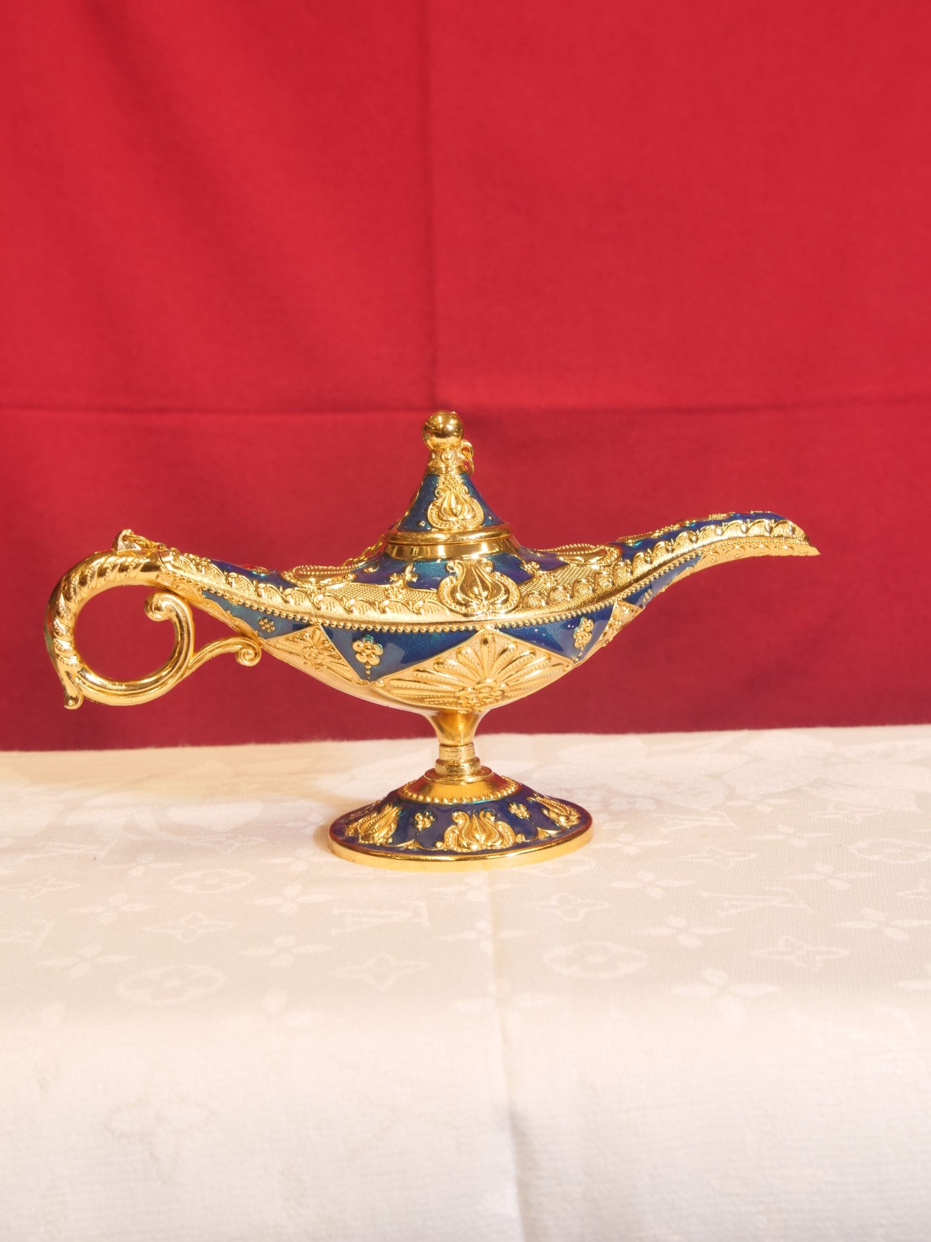 Alladin Lamp – Metal with Gold Plated